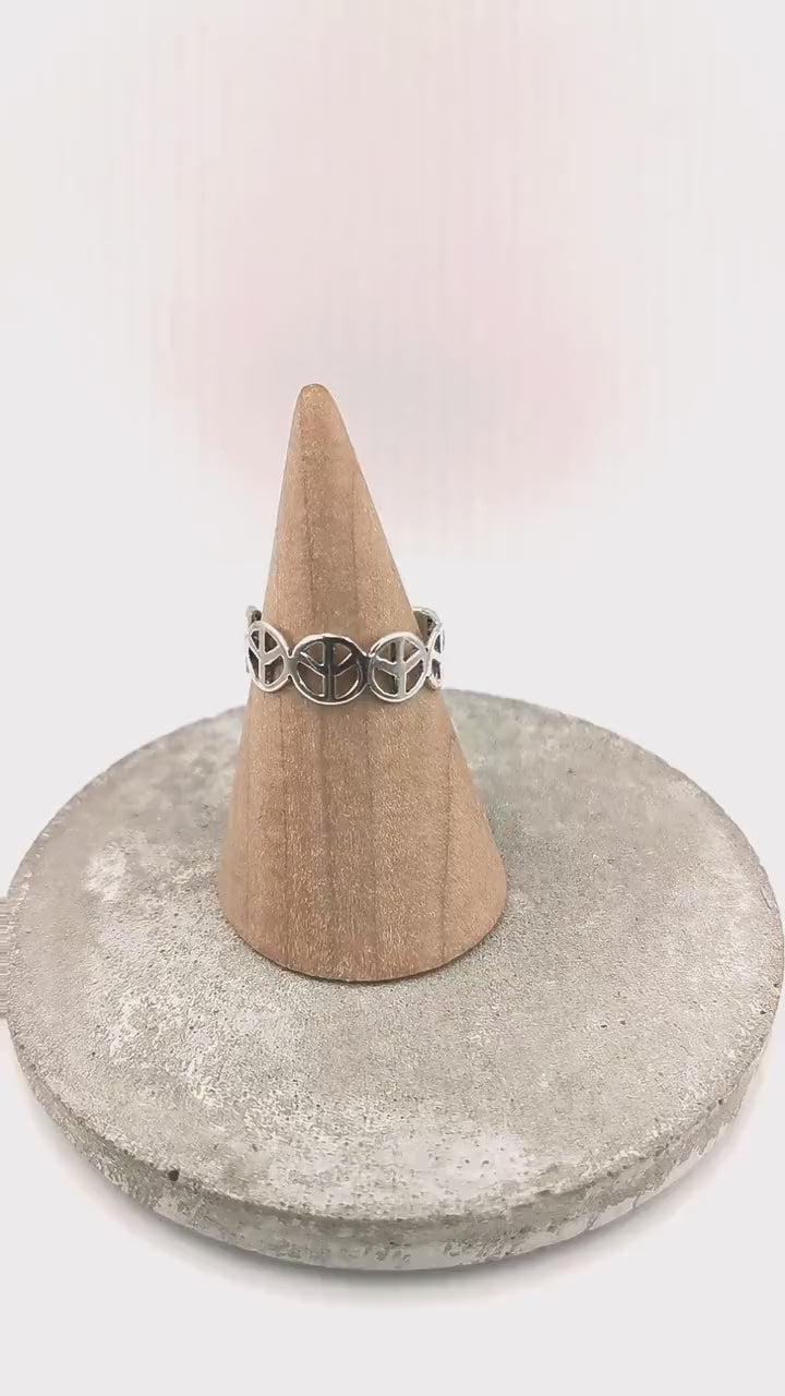 925 Sterling Silver Peace Symbol Ring